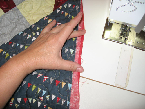 Mock Hand Quilt Binding by Machine binding13 Mock Hand Quilt Binding by Machine